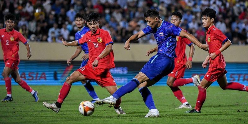 U23 Thái Lan chật vật đánh bại U23 Lào để có được vị trí nhất bảng A