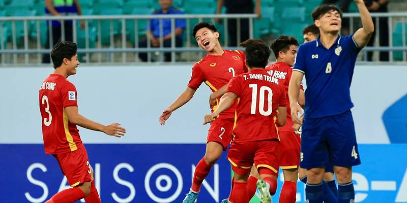 U23 Việt Nam bị U23 Thái Lan cầm hòa ở những phút bù giờ cuối cùng